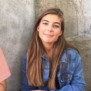 Meet your Posher, Caroline